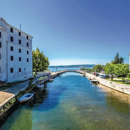 Apartment In With House Sea View Crikvenica