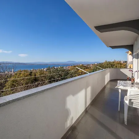 Apartment In With House Sea View Crikvenica
